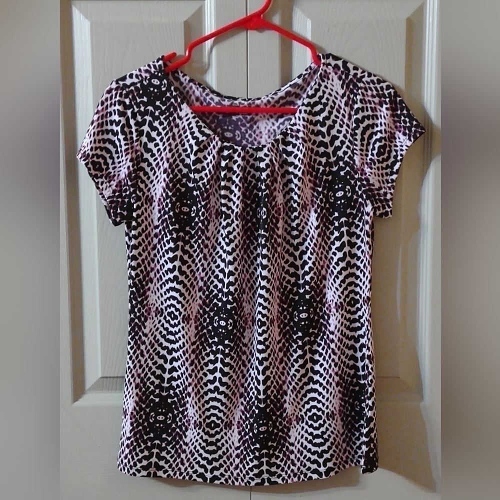 Worthington Women Petite P/m Purple Work Blouse Short Sleeve Business Apparel - Picture 3 of 5